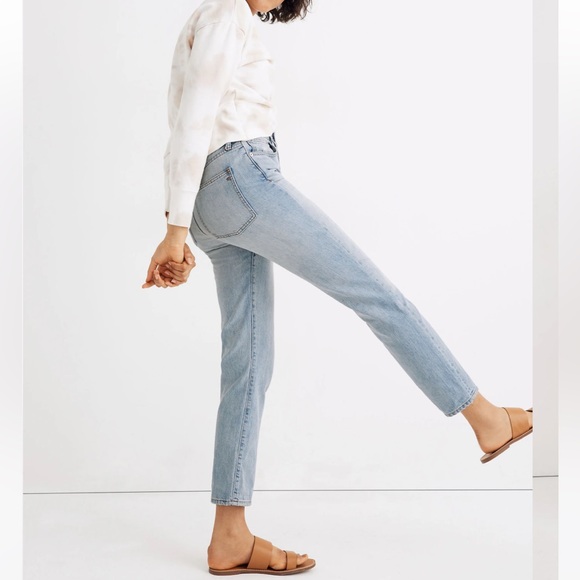 Madewell The Petite Curvy Perfect Vintage Jean in Fitzgerald Wash - Picture 3 of 16